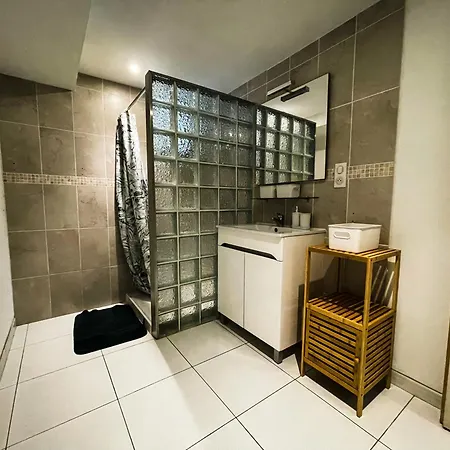 Apartment 1 *